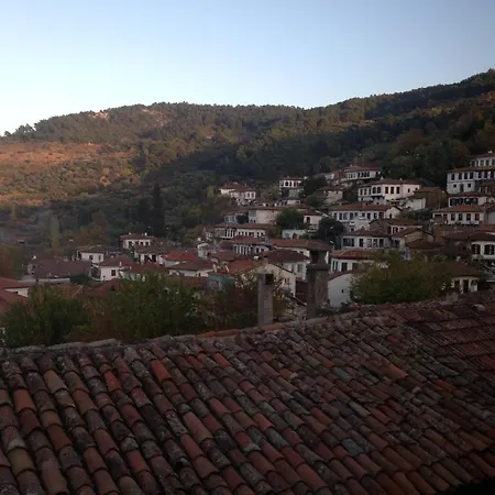 Kalispera Guest house *